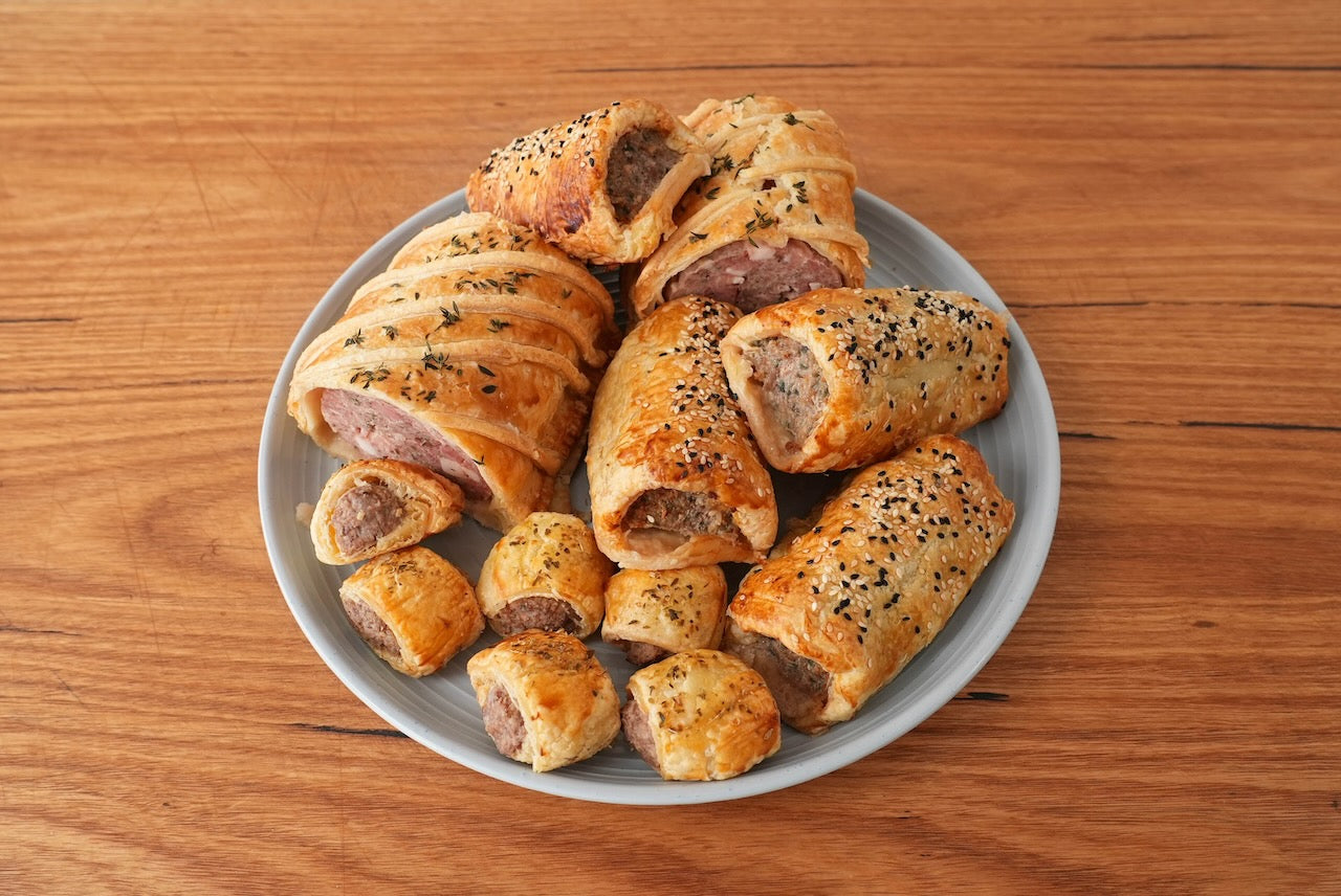 Giant sausage roll – Andy Cooks