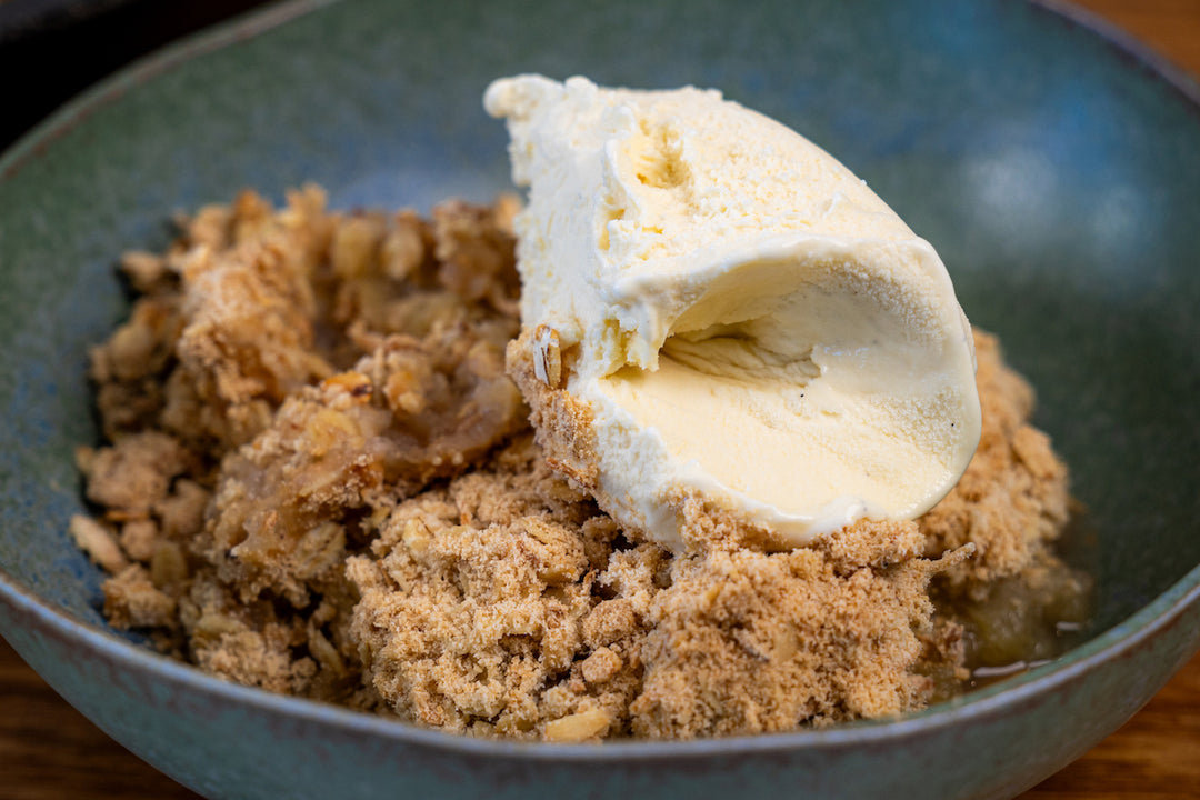 Andy Cooks - Apple Crumble