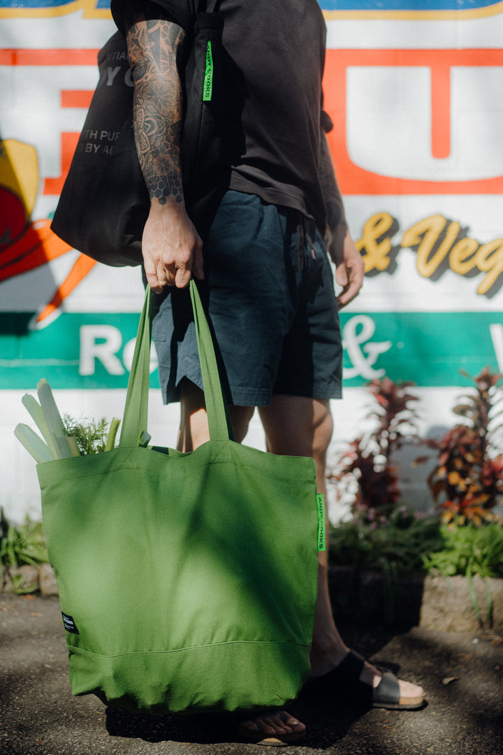 Essential tote