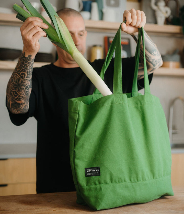 Essential tote